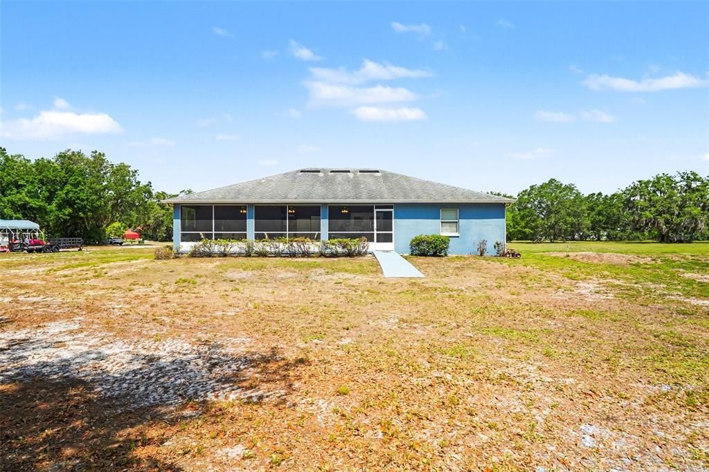 For Sale: $550,000 (3 beds, 2 baths, 1760 Square Feet)