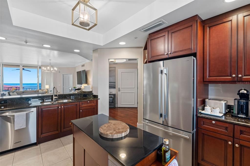 Active With Contract: $925,000 (3 beds, 2 baths, 2000 Square Feet)