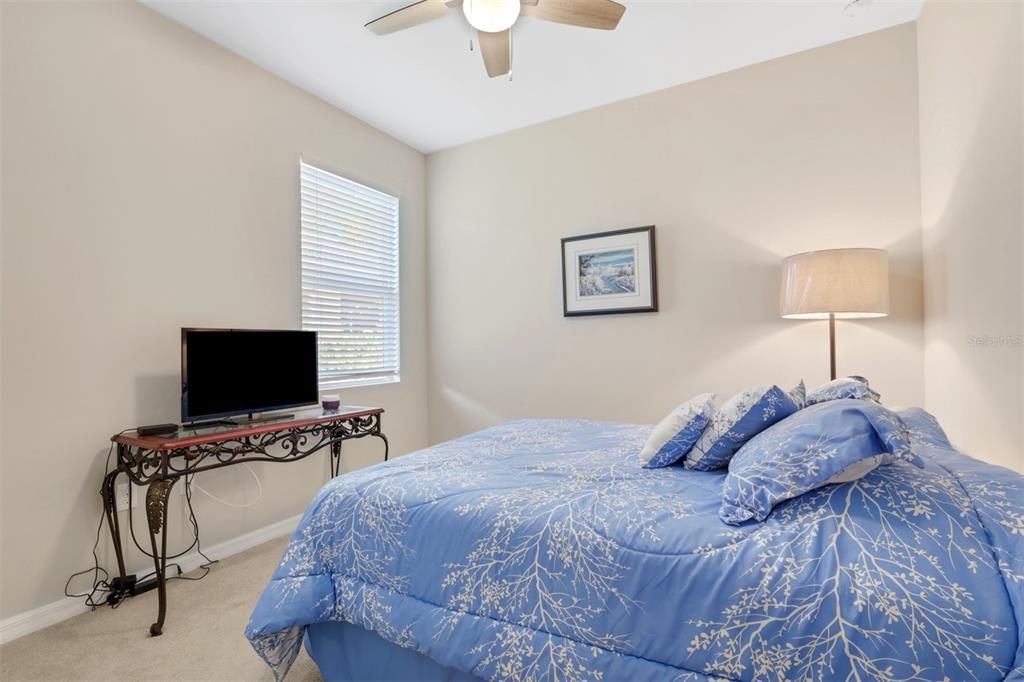Active With Contract: $249,000 (2 beds, 2 baths, 1544 Square Feet)