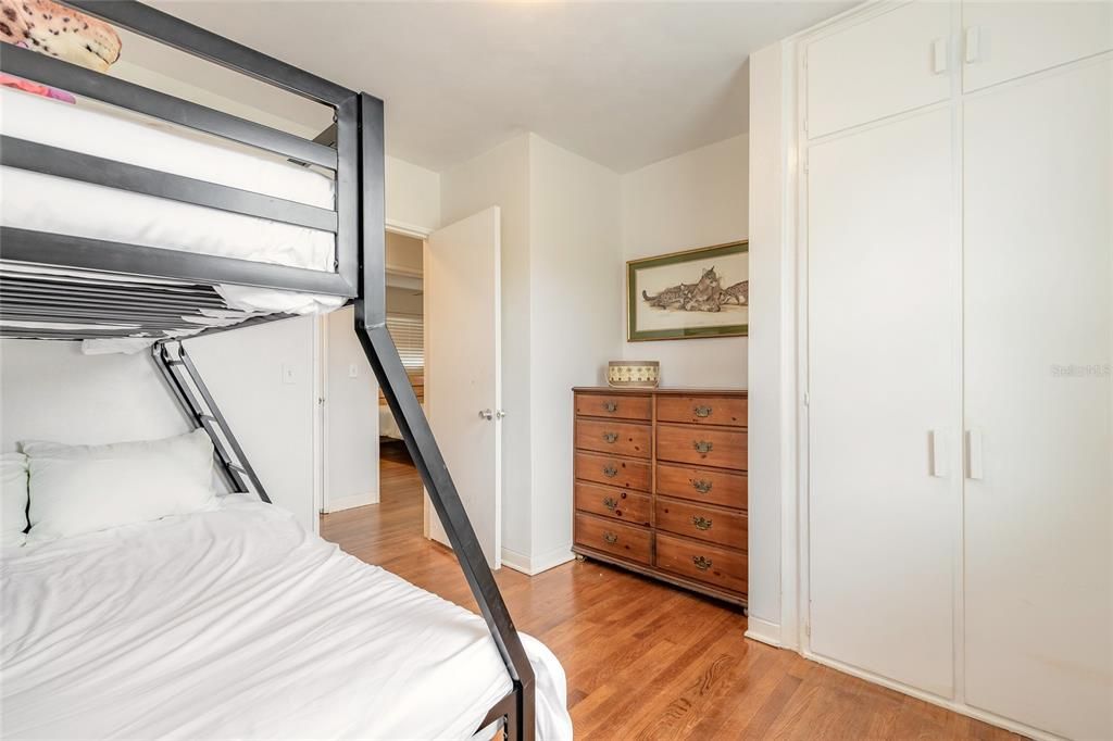 Active With Contract: $334,900 (3 beds, 1 baths, 1527 Square Feet)