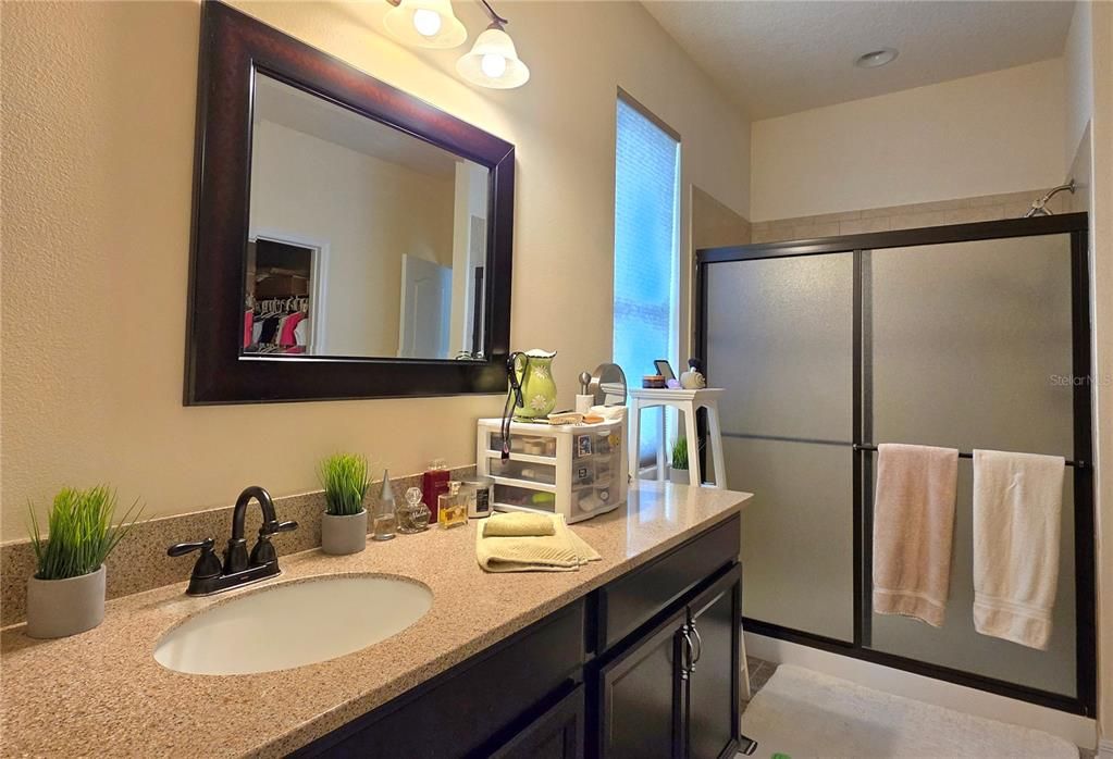 For Sale: $310,000 (4 beds, 2 baths, 1877 Square Feet)