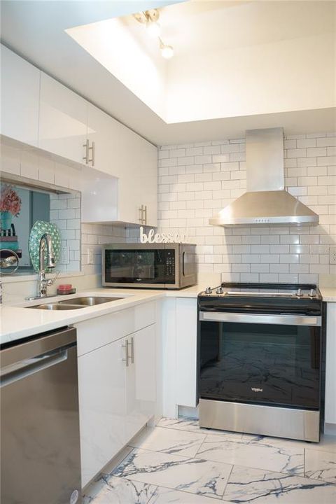 En Venta: $164,990 (1 camas, 1 baños, 764 Pies cuadrados)