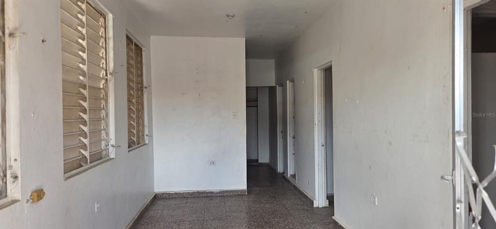 For Sale: $240,000 (0 beds, 0 baths, 1581 Square Feet)