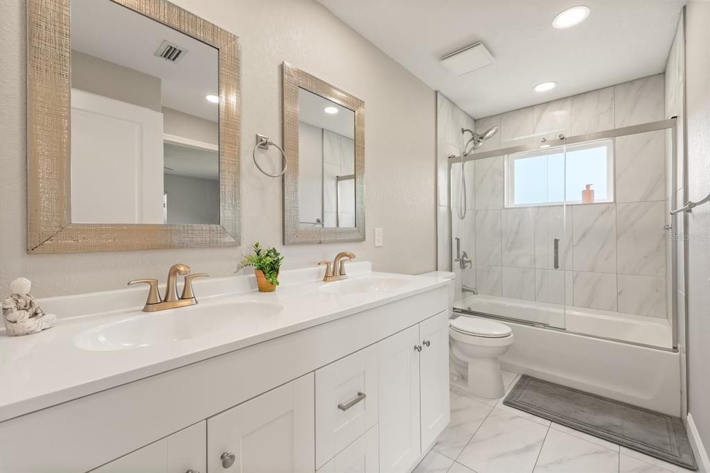 For Sale: $589,000 (4 beds, 3 baths, 2586 Square Feet)