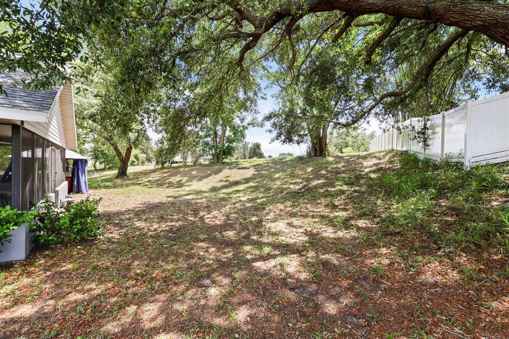 For Sale: $589,000 (4 beds, 3 baths, 2586 Square Feet)
