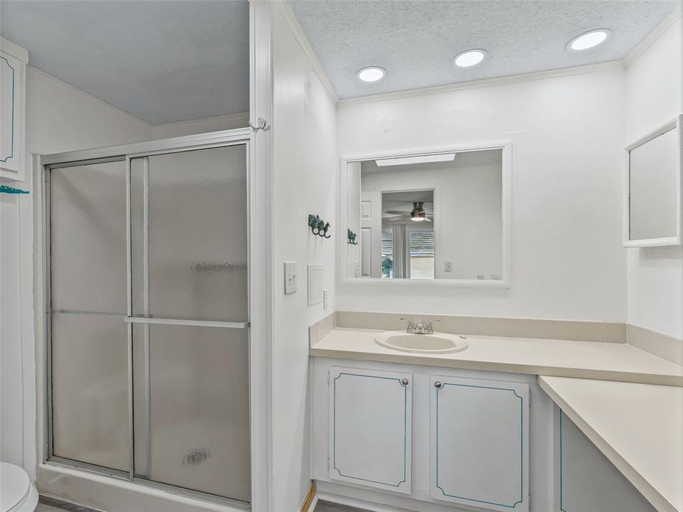For Sale: $205,000 (2 beds, 2 baths, 1513 Square Feet)