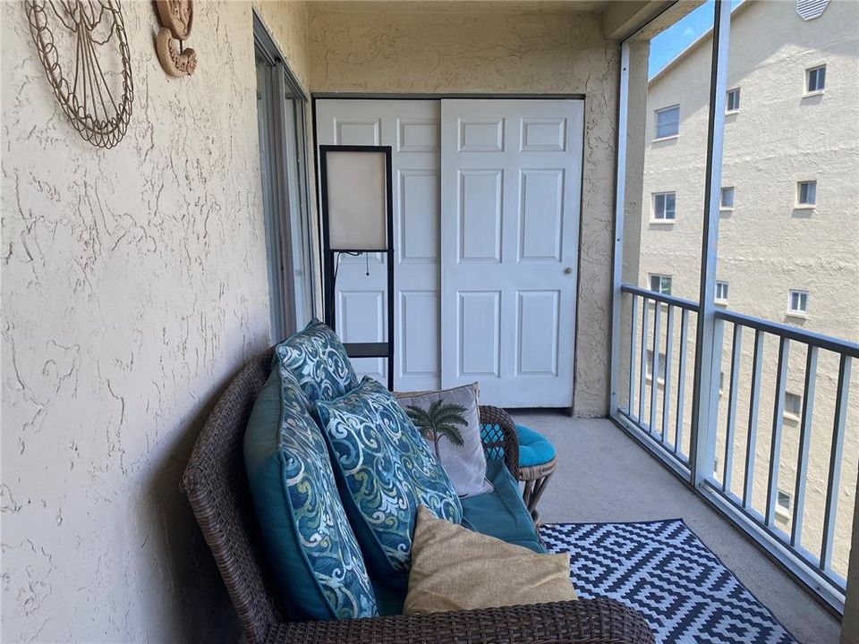 For Sale: $129,000 (2 beds, 2 baths, 1144 Square Feet)