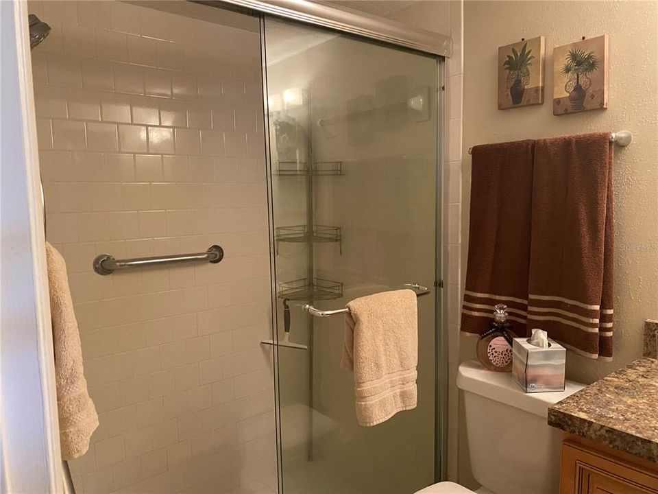 For Sale: $129,000 (2 beds, 2 baths, 1144 Square Feet)