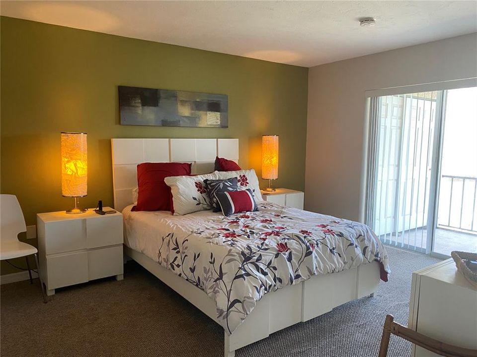 For Sale: $129,000 (2 beds, 2 baths, 1144 Square Feet)