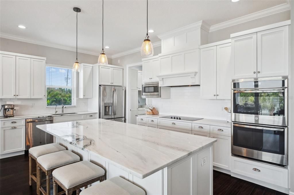 For Sale: $3,399,700 (5 beds, 4 baths, 3741 Square Feet)