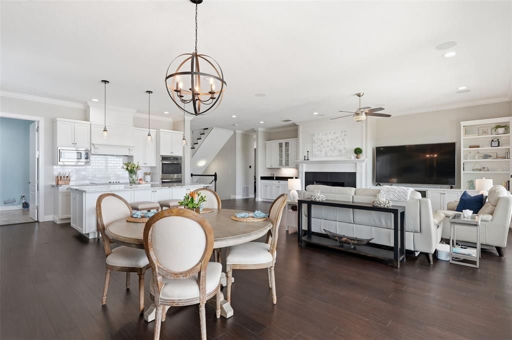For Sale: $3,399,700 (5 beds, 4 baths, 3741 Square Feet)