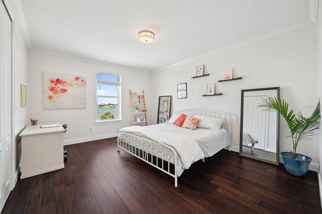 For Sale: $3,399,700 (5 beds, 4 baths, 3741 Square Feet)