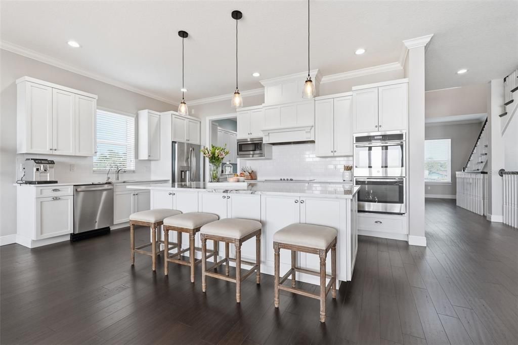 For Sale: $3,399,700 (5 beds, 4 baths, 3741 Square Feet)