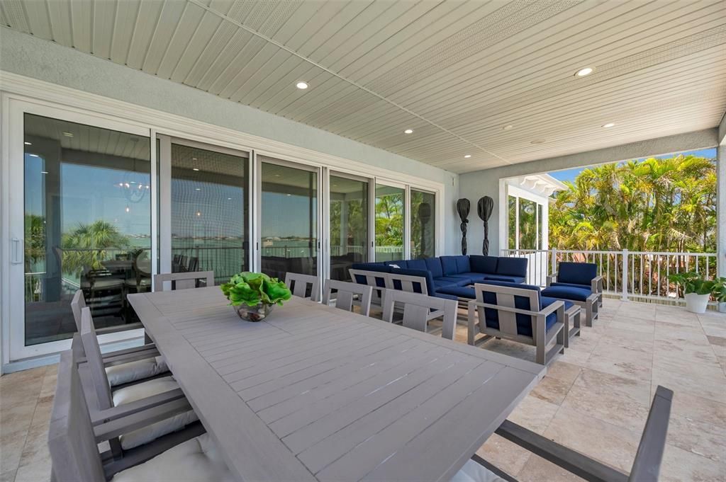 For Sale: $3,399,700 (5 beds, 4 baths, 3741 Square Feet)