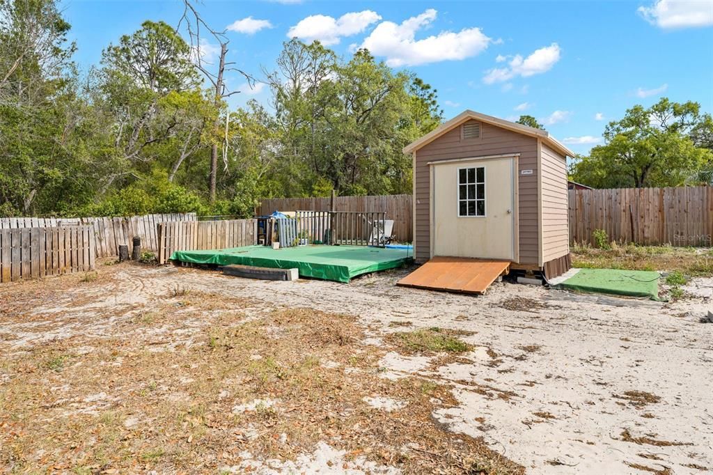 For Sale: $249,900 (2 beds, 1 baths, 1040 Square Feet)