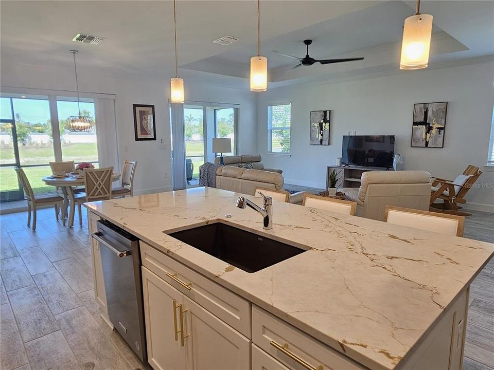 For Rent: $5,400 (3 beds, 2 baths, 2207 Square Feet)