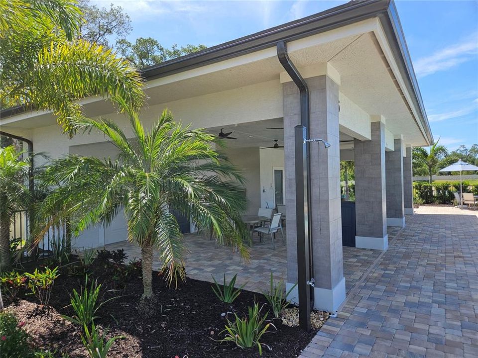 For Rent: $5,400 (3 beds, 2 baths, 2207 Square Feet)