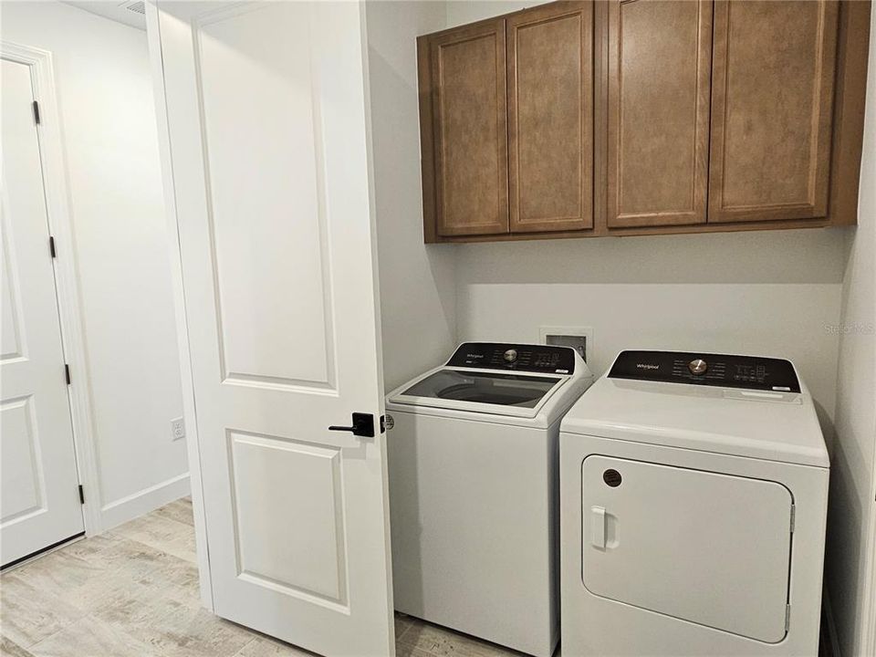 For Rent: $5,400 (3 beds, 2 baths, 2207 Square Feet)