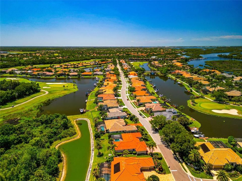 En Venta: $1,490,000 (5 camas, 5 baños, 5288 Pies cuadrados)