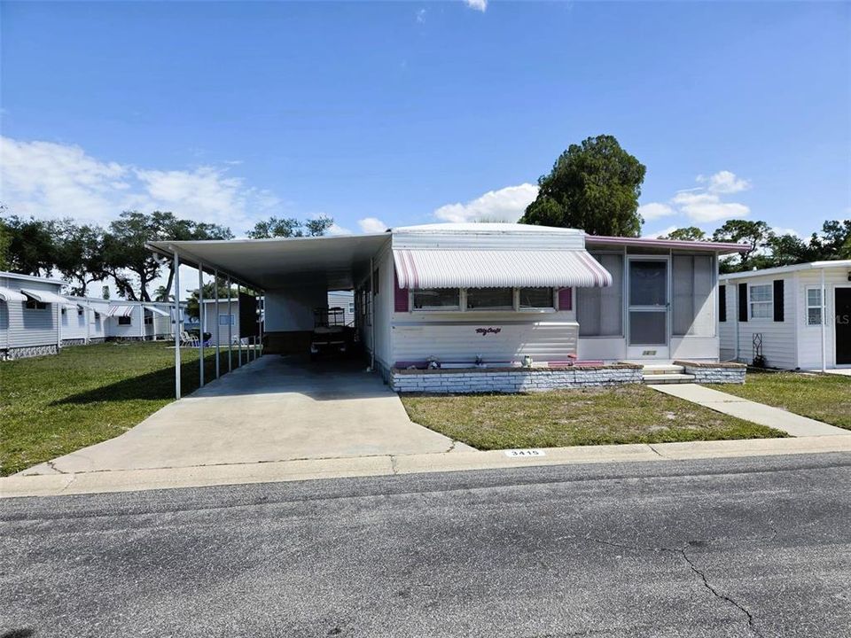 Recently Sold: $82,900 (2 beds, 1 baths, 749 Square Feet)