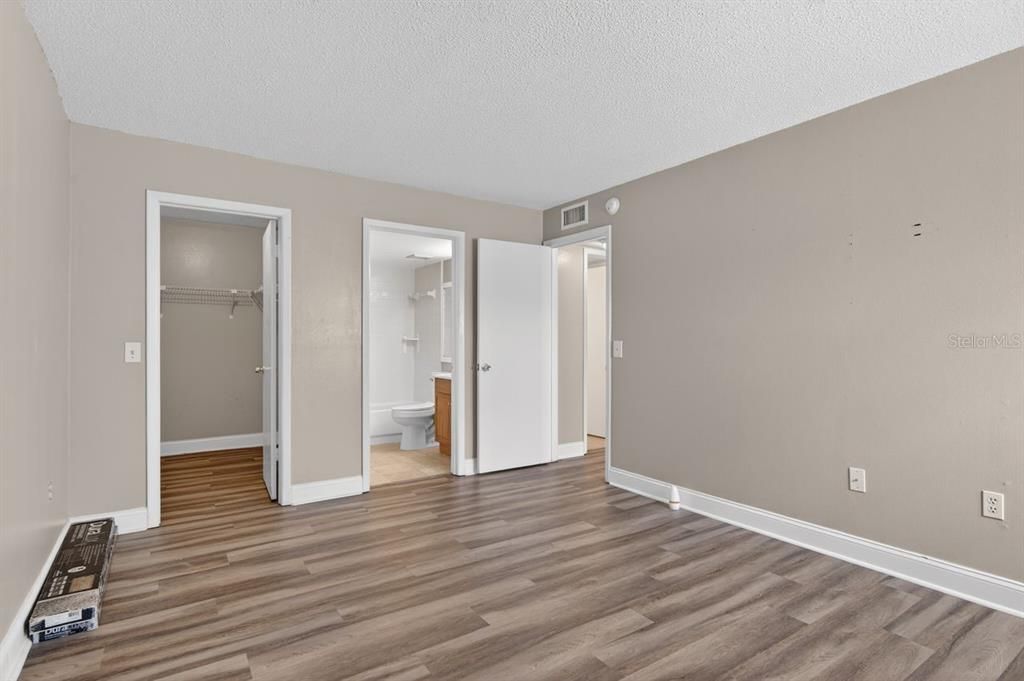 For Rent: $1,500 (2 beds, 2 baths, 912 Square Feet)