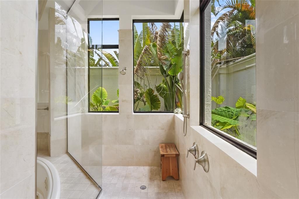 For Sale: $4,900,000 (4 beds, 4 baths, 4539 Square Feet)
