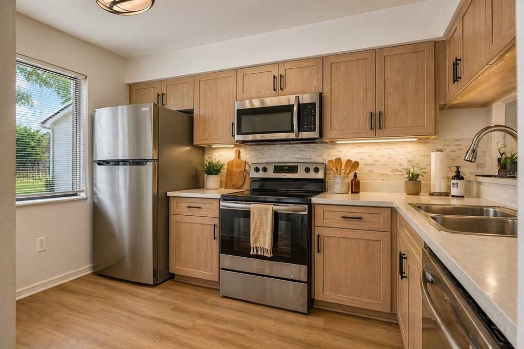 Activo con contrato: $149,900 (2 camas, 2 baños, 921 Pies cuadrados)
