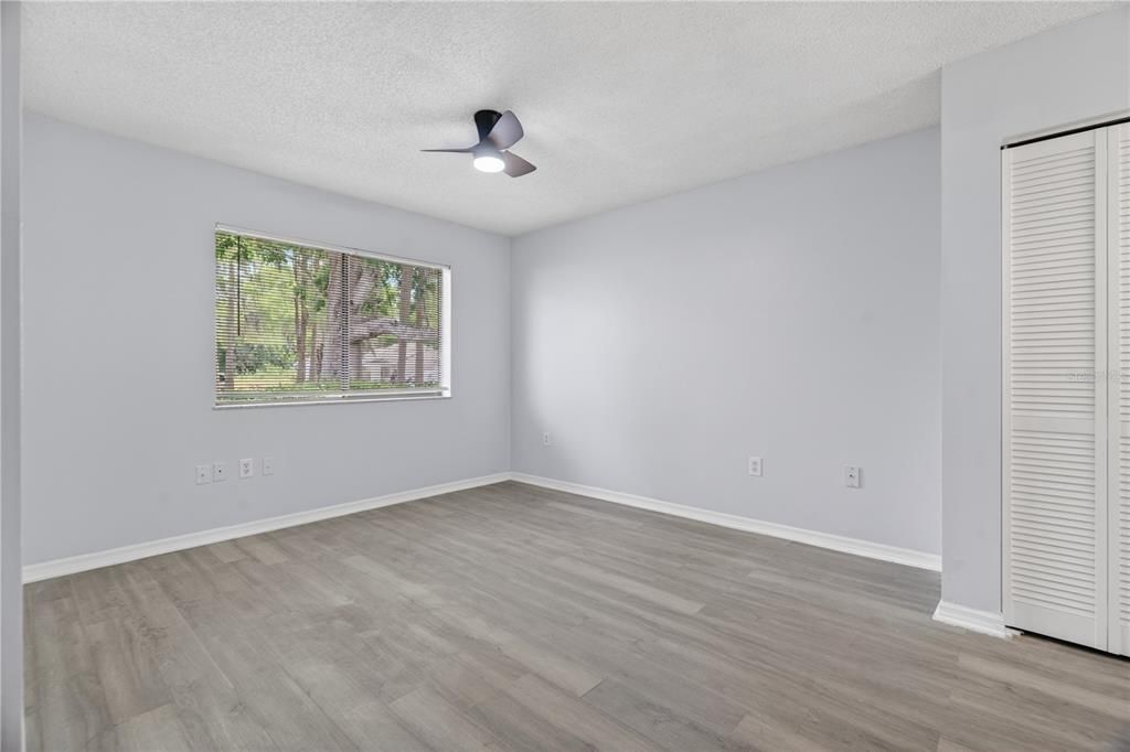 Activo con contrato: $149,900 (2 camas, 2 baños, 921 Pies cuadrados)