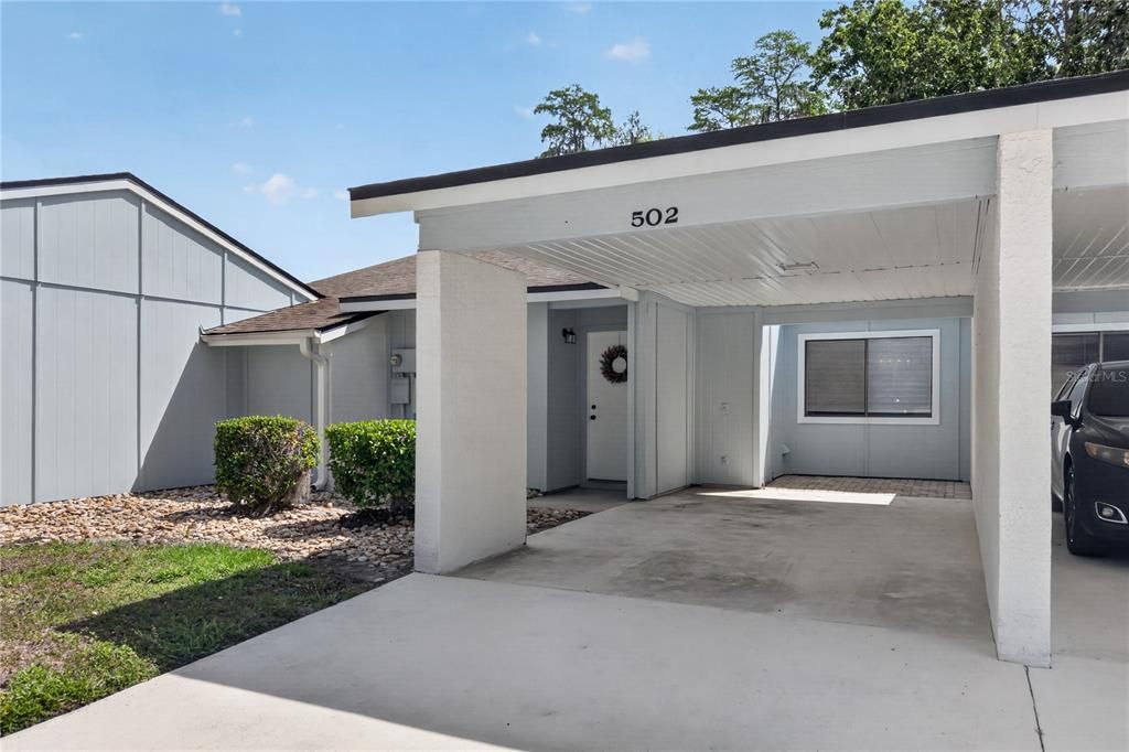 Activo con contrato: $149,900 (2 camas, 2 baños, 921 Pies cuadrados)