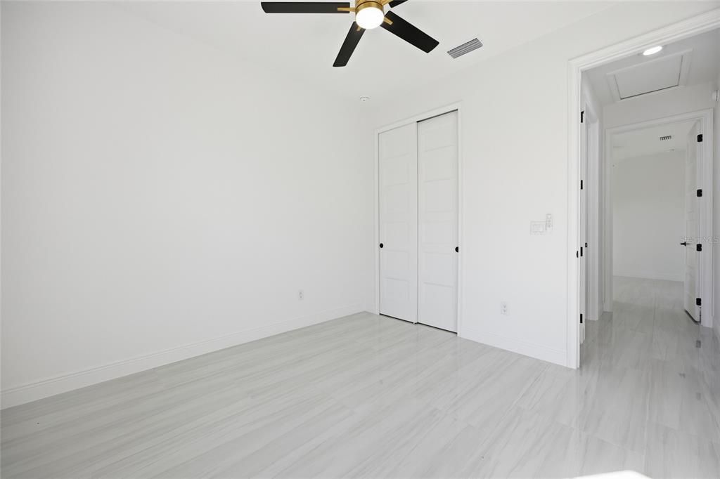 En Venta: $525,000 (4 camas, 3 baños, 2011 Pies cuadrados)