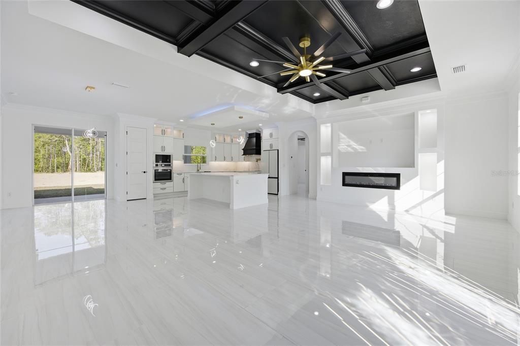 En Venta: $525,000 (4 camas, 3 baños, 2011 Pies cuadrados)