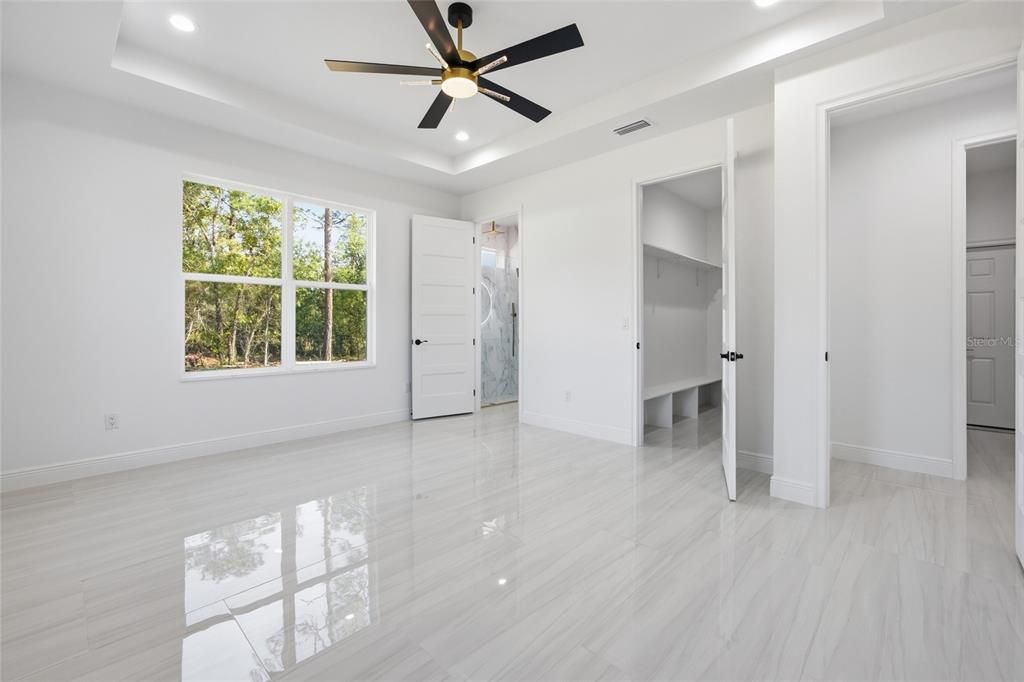 En Venta: $525,000 (4 camas, 3 baños, 2011 Pies cuadrados)