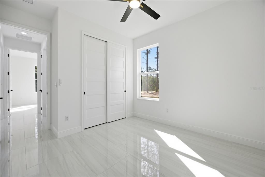 En Venta: $525,000 (4 camas, 3 baños, 2011 Pies cuadrados)