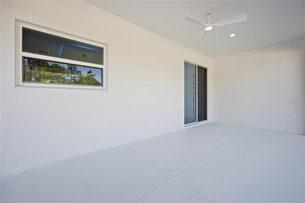 En Venta: $525,000 (4 camas, 3 baños, 2011 Pies cuadrados)