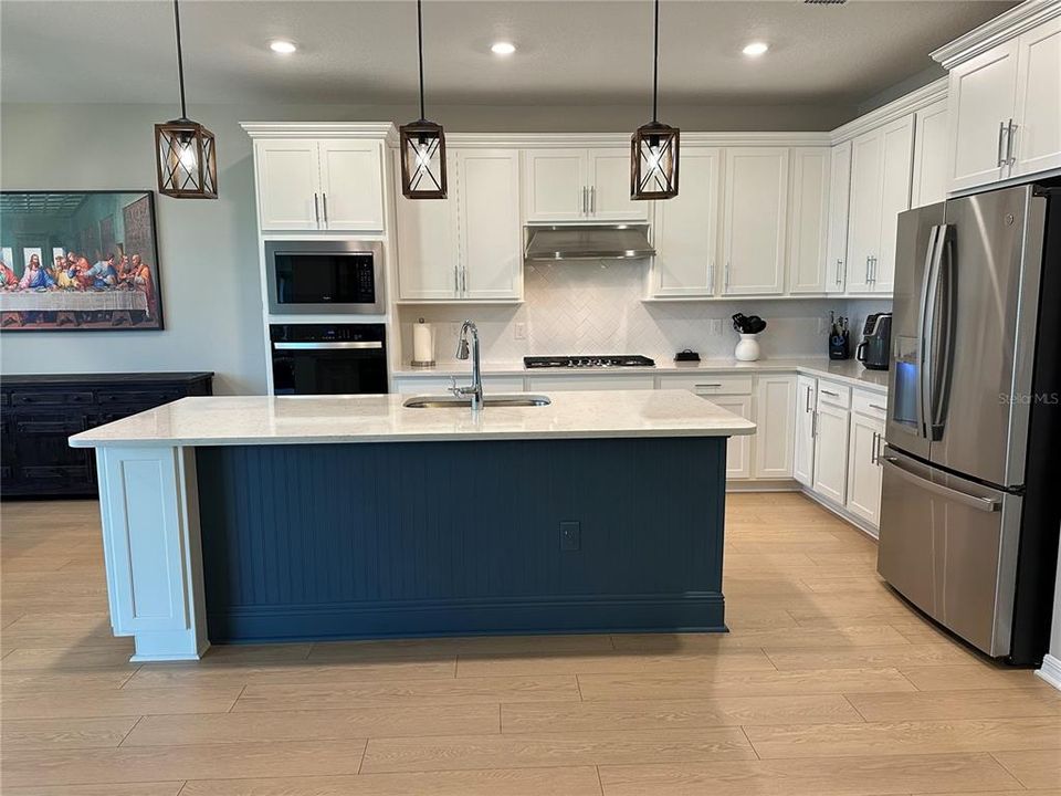 : $699,000 (5 beds, 4 baths, 3416 Square Feet)