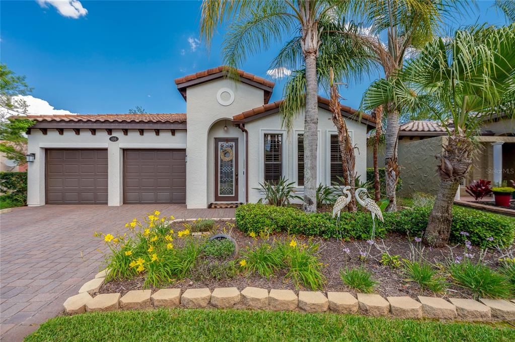 Active With Contract: $484,700 (3 beds, 2 baths, 2105 Square Feet)