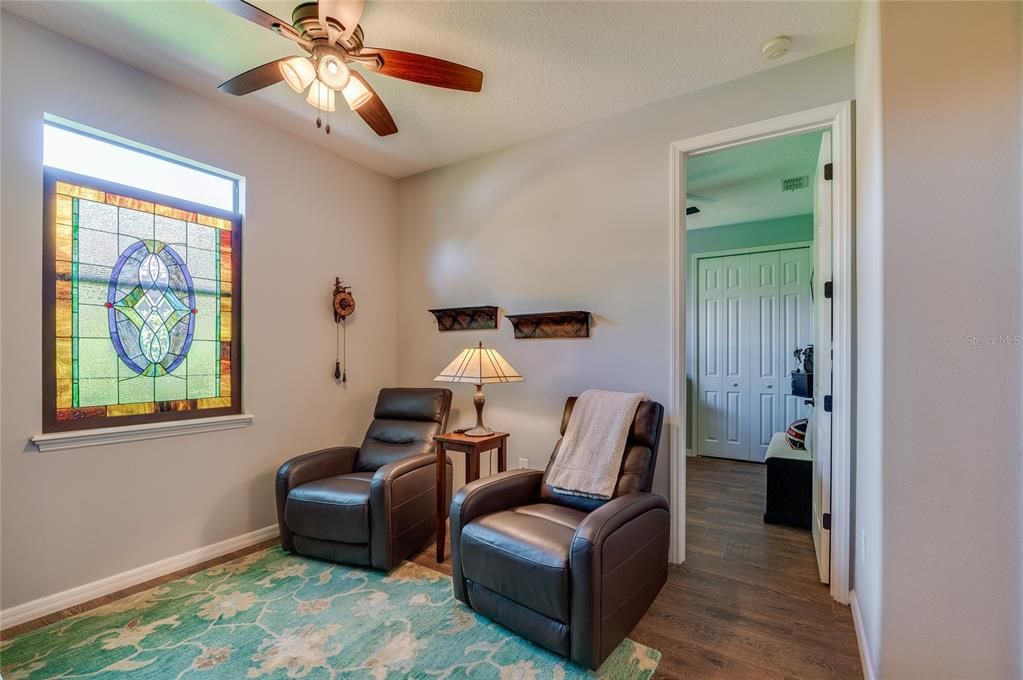 Active With Contract: $484,700 (3 beds, 2 baths, 2105 Square Feet)
