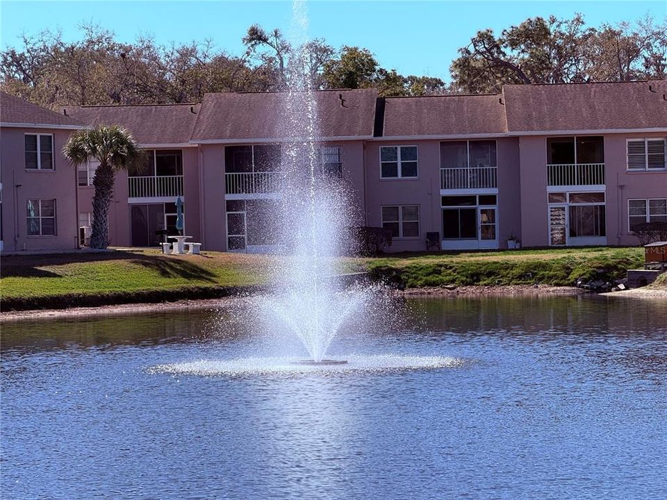 For Sale: $134,900 (2 beds, 2 baths, 935 Square Feet)