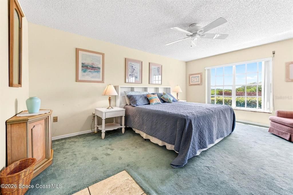 For Sale: $355,000 (2 beds, 2 baths, 1308 Square Feet)