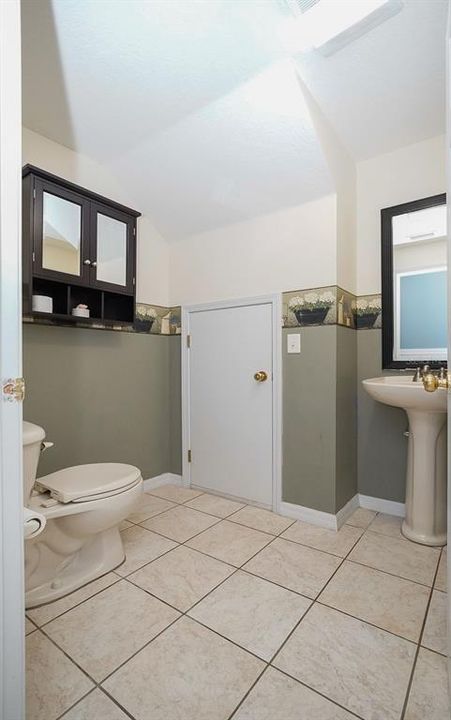 For Sale: $249,000 (3 beds, 2 baths, 1538 Square Feet)