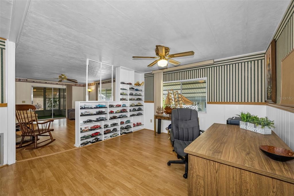 На продажу: $119,000 (2 спален, 2 ванн, 1152 Квадратных фут)