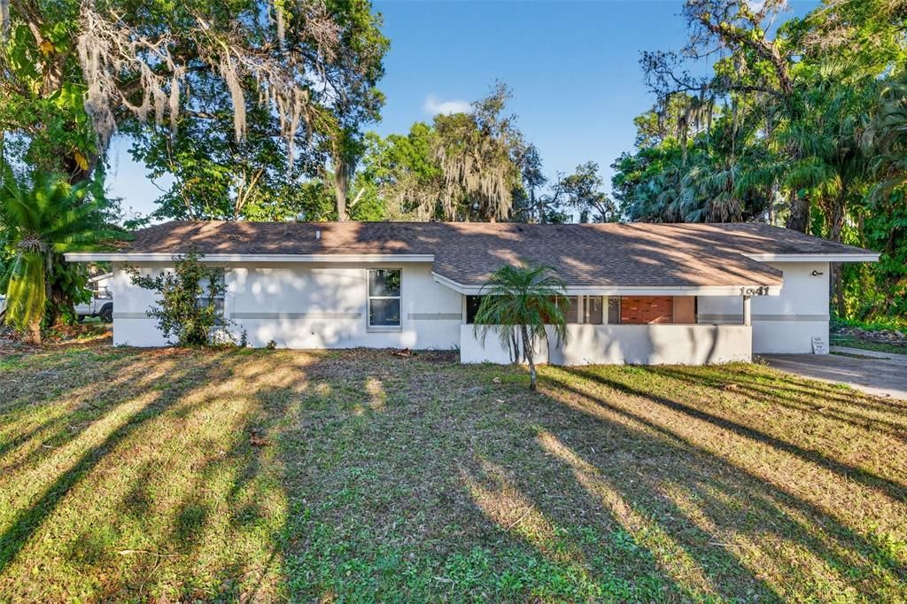 For Sale: $585,000 (8 beds, 2 baths, 2084 Square Feet)