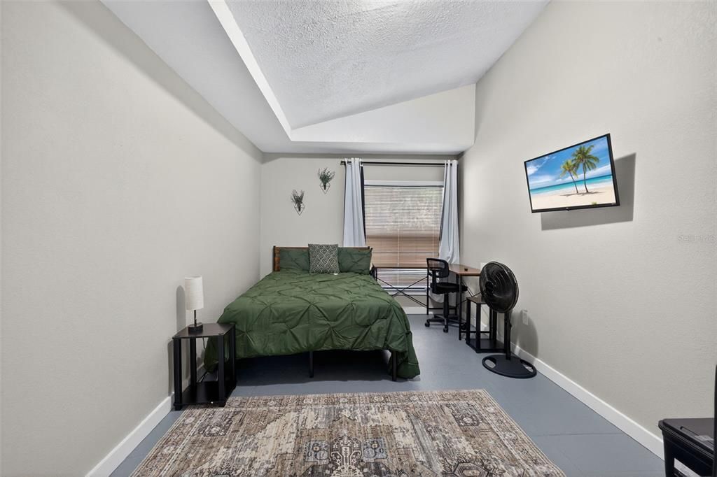 For Sale: $585,000 (8 beds, 2 baths, 2084 Square Feet)