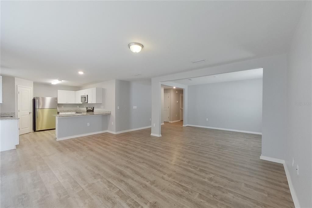 В аренду: $1,895 (4 спален, 2 ванн, 1650 Квадратных фут)