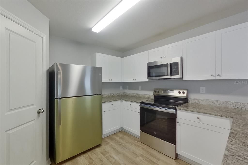 В аренду: $1,895 (4 спален, 2 ванн, 1650 Квадратных фут)