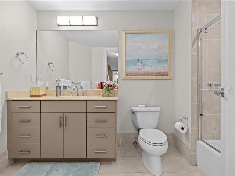 Activo con contrato: $899,000 (2 camas, 2 baños, 1765 Pies cuadrados)