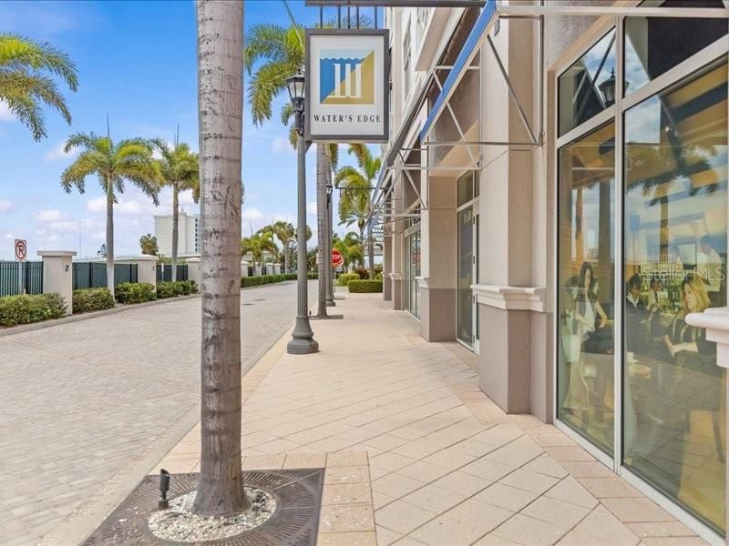 Activo con contrato: $899,000 (2 camas, 2 baños, 1765 Pies cuadrados)
