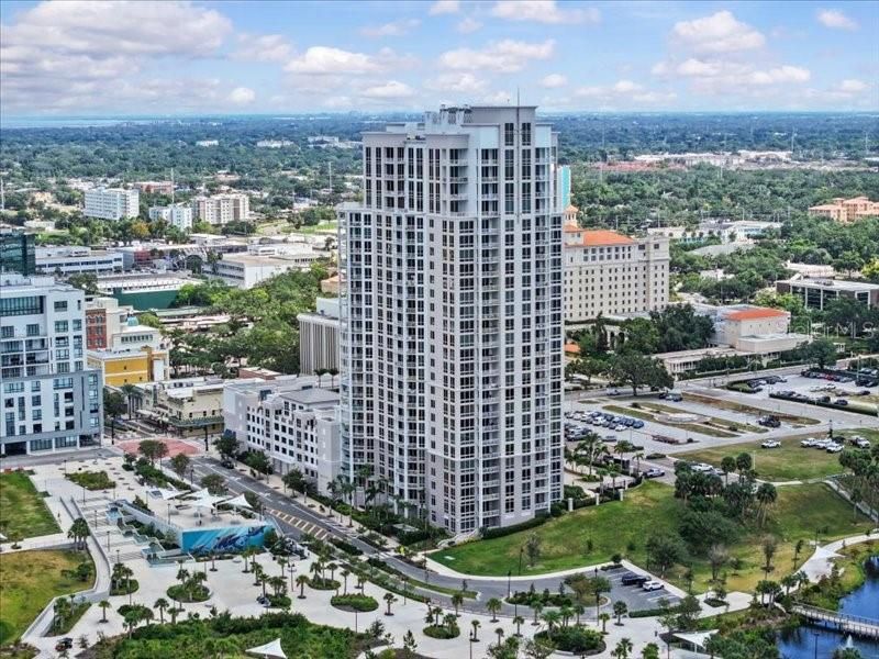Activo con contrato: $899,000 (2 camas, 2 baños, 1765 Pies cuadrados)