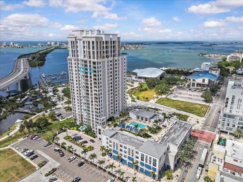 Activo con contrato: $899,000 (2 camas, 2 baños, 1765 Pies cuadrados)