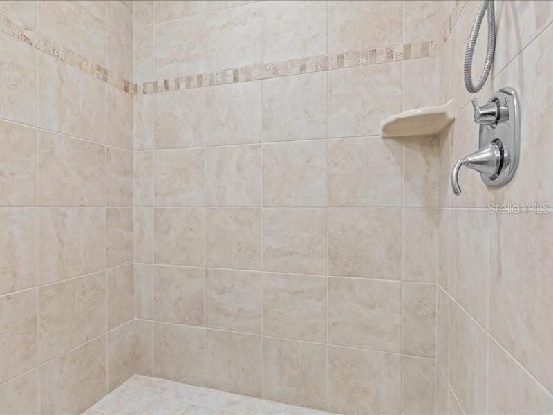 Activo con contrato: $899,000 (2 camas, 2 baños, 1765 Pies cuadrados)
